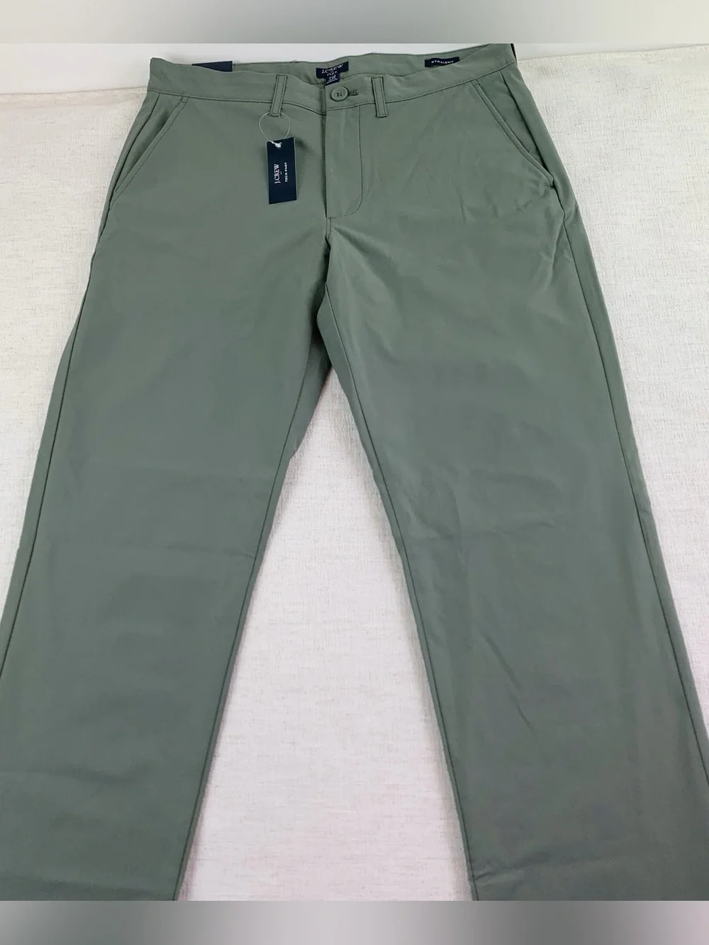 J crew New Men's straight-fit tech chino pant performance in Olive green 28x32